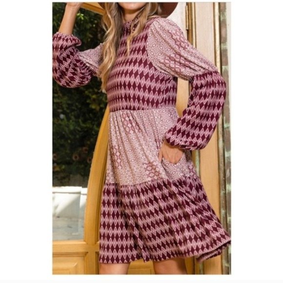 ✨BURGUNDY PUFF SLEEVE MULTI PRINT DRESS.    NEW - Picture 2 of 3